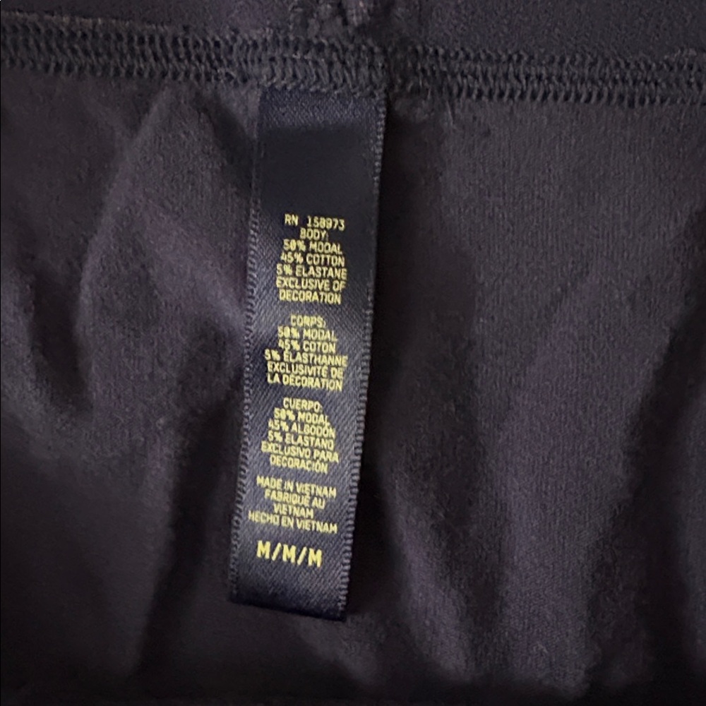 Skims boyfriend boxers & long sleeve tee set - Picture 8 of 9